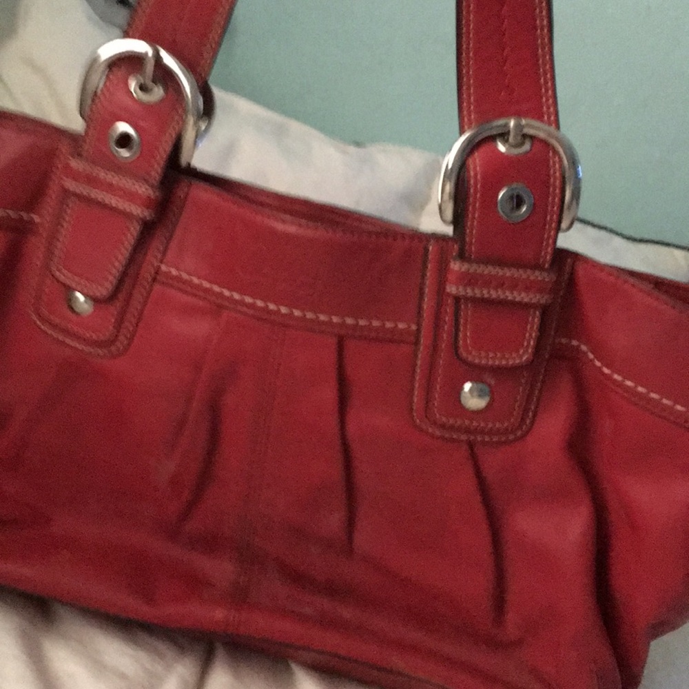 red coach bag!🌹❤️